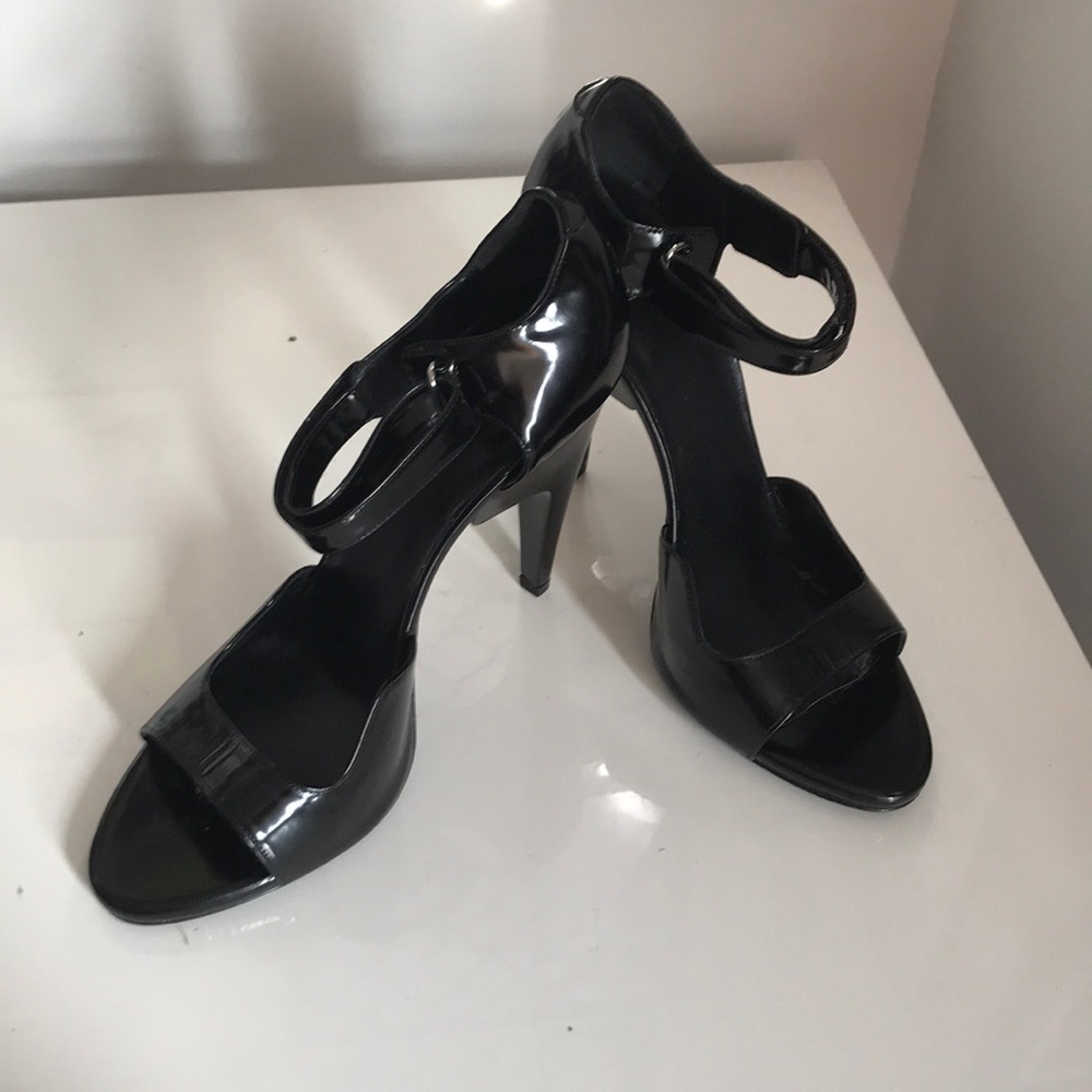 NWOT Pierre Hardy pumps